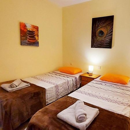 Modern And Centric Apartment With Air Conditioning - By Tenerifehints El Médano Buitenkant foto